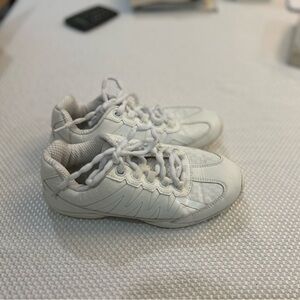 Apex White Sneakers Classic Design with Ankle Support